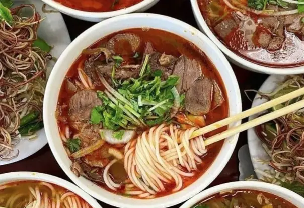 Hình ảnh Bún bò bắp hoa