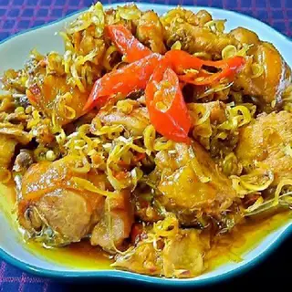 Hình ảnh Cơm gà xào sả ớt
