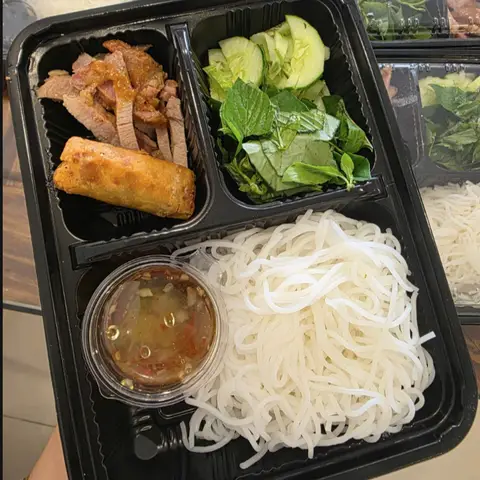 Hình ảnh Bún Thịt Rim Nước Dừa Cô Hai - Đào Trí