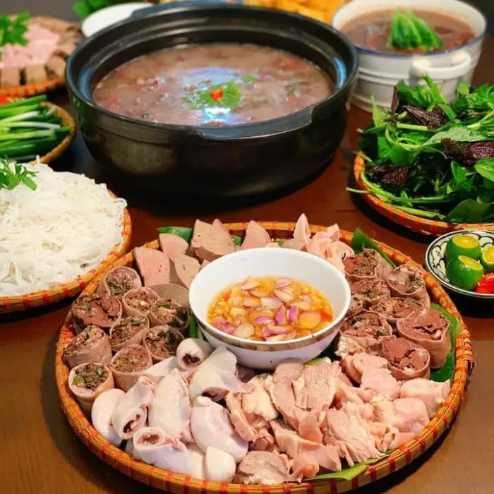 Hình ảnh Quán Huyền Vũ - Cháo Lòng & Tiết Canh - Bạch Đằng