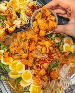 Hình ảnh Bánh tráng mỡ hành trứng lòng đào