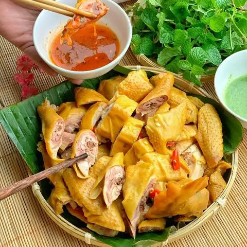 Hình ảnh Gà Ủ Muối Hoa Tiêu - Hương Lộ 80