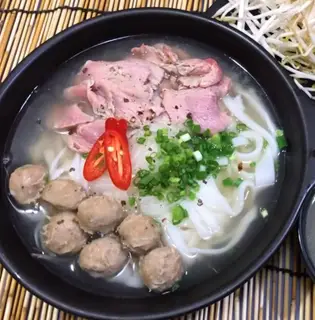 Hình ảnh Phở tái - bò viên