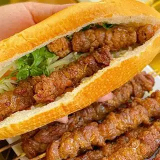 Hình ảnh Bánh mì 3 xiên