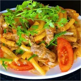 Hình ảnh Nui xào bò