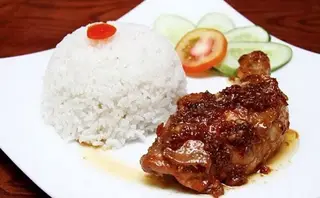 Hình ảnh Cơm gà rô ti