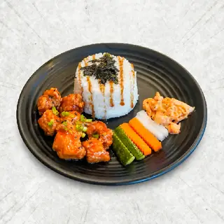 Hình ảnh Cơm gà viên sốt naban