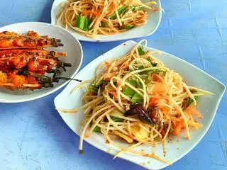 Hình ảnh gỏi đu đủ thái lan đặc biệt 