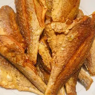 Hình ảnh Cơm cá đù 1 nắng chiên giòn