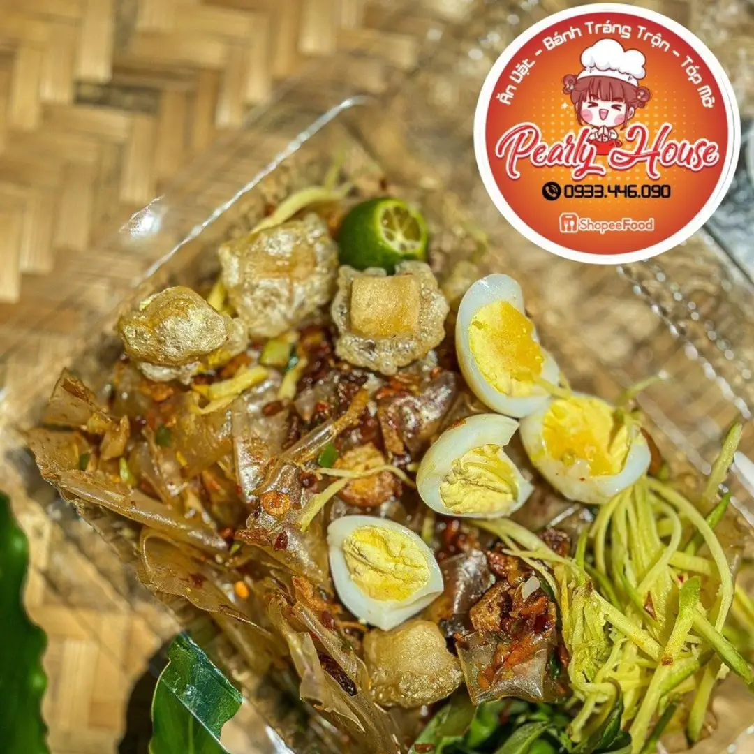 Hình ảnh Pearly House - Bánh Tráng Trộn Tóp Mỡ Khô Bò - Phan Sào Nam