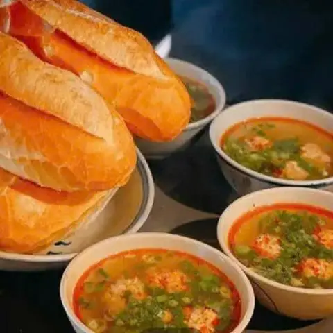 Hình ảnh Mì Quảng, Cơm Gà Xối Mắm & Bánh Mì Xíu Mại - Quán 1981 - Khổng Tử