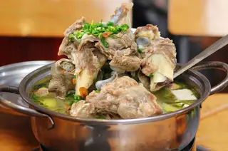 Hình ảnh Lẩu xương ống