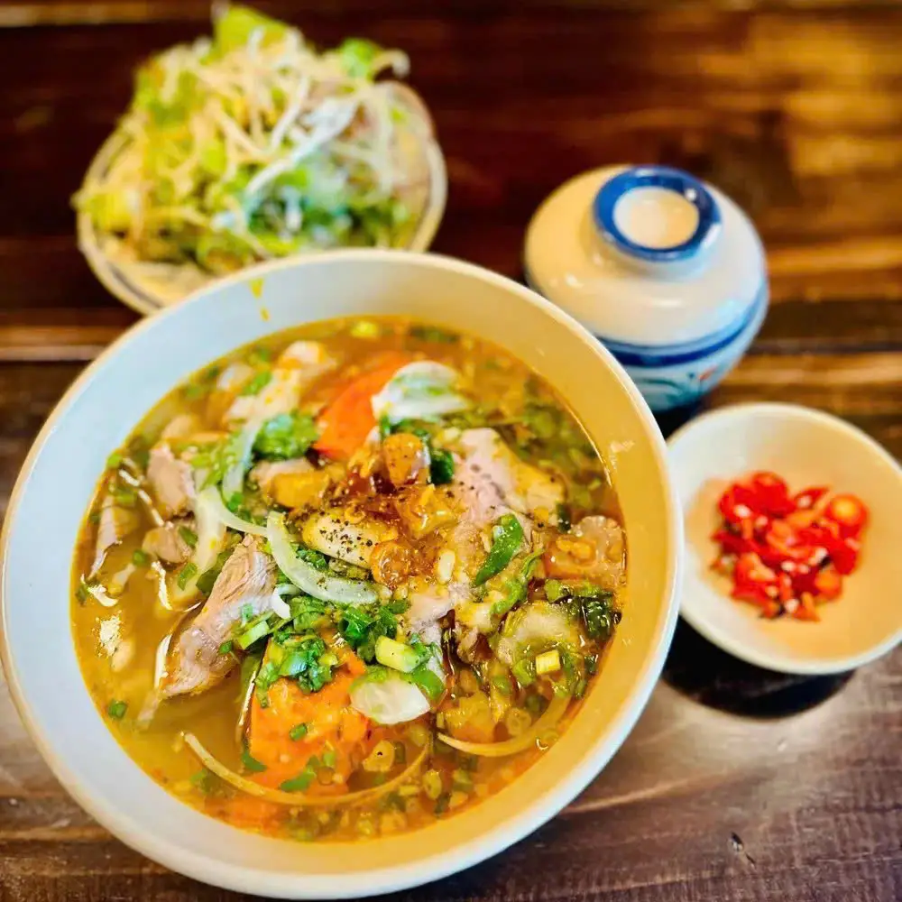 Hình ảnh Bún bò Tô nhẹ lòng