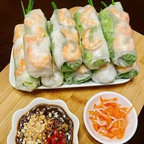 Hình ảnh Gỏi Cuốn Tôm Thịt, Chuối Chiên - Ba Tùng - Nguyễn Văn Đậu