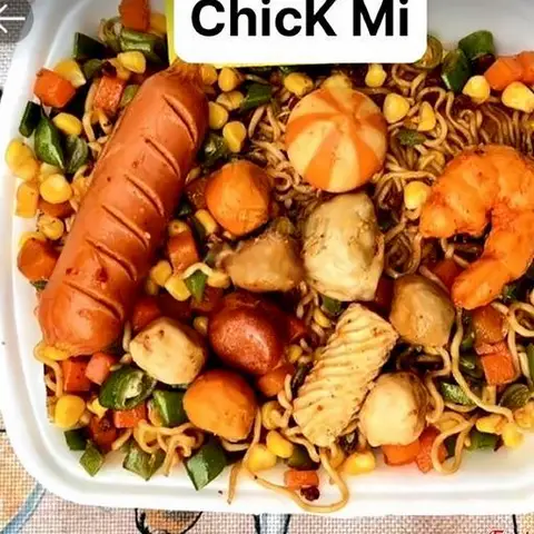 Hình ảnh Mì trộn full topping + Trà tắc