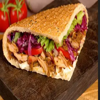 Hình ảnh Bánh mì tam giác Doner Kebab