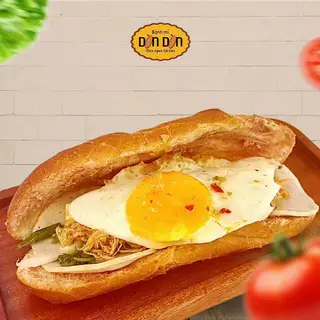 Hình ảnh Bánh mì pate chả ốp la