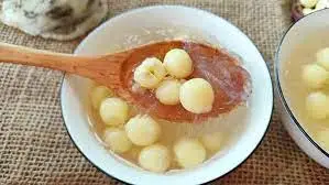 Hình ảnh Chè tổ yến hạt sen