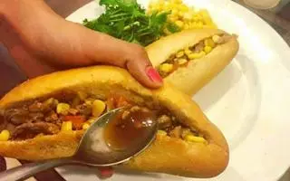 Hình ảnh Bánh Mỳ Pate Thịt Xá Xíu