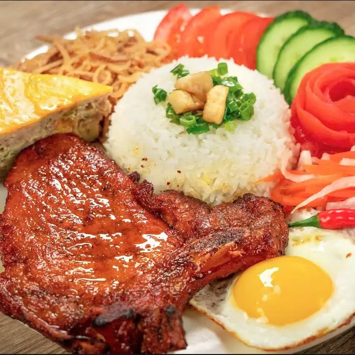 Hình ảnh Cơm Tấm Cây Gõ - Bình Phú