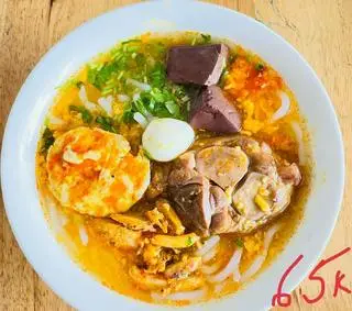 Hình ảnh Bánh canh đầy đủ