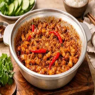 Hình ảnh Cơm ba rọi xào mắm ruốc