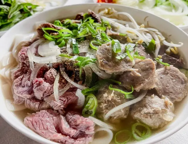 Hình ảnh Phở bò tái
