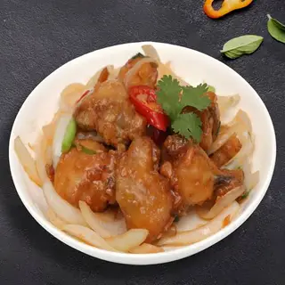 Hình ảnh Cơm cánh gà chiên nước mắm