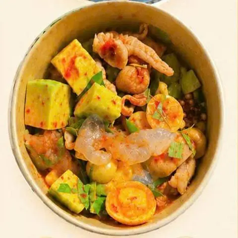 Hình ảnh Chân Gà Sốt Thái Wuty - Tô Ngọc Vân