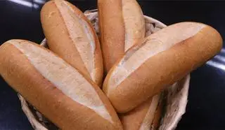 Hình ảnh 1 ổ bánh mì