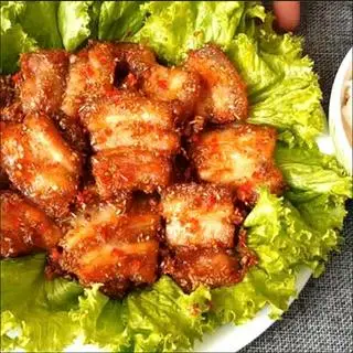 Hình ảnh Cơm ba rọi muối sả