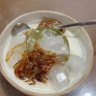 Hình ảnh 1 flan matcha Nhật - thạch sợi đường nâu - cốt béo cafe