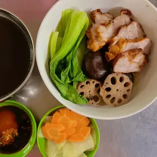 Hình ảnh Mì xá xíu