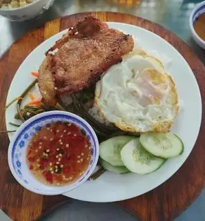 Hình ảnh Cơm sườn bì trứng