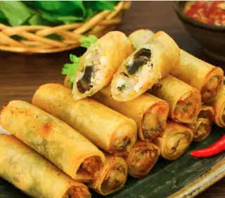 Hình ảnh Chả giò hải sản trứng muối - 5 cuốn