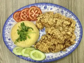 Hình ảnh Cơm gà miếng gia truyền đặc biệt - canh