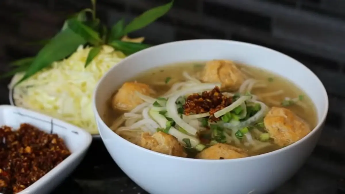 Hình ảnh Bún bò chả cua