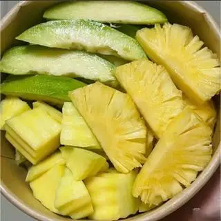 Hình ảnh Thơm - xoài giòn - cóc già