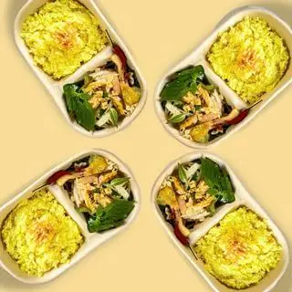 Hình ảnh Combo 4 cơm gà gỏi vàng - 4 canh