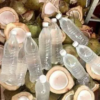 Hình ảnh Nước dừa - chai bé