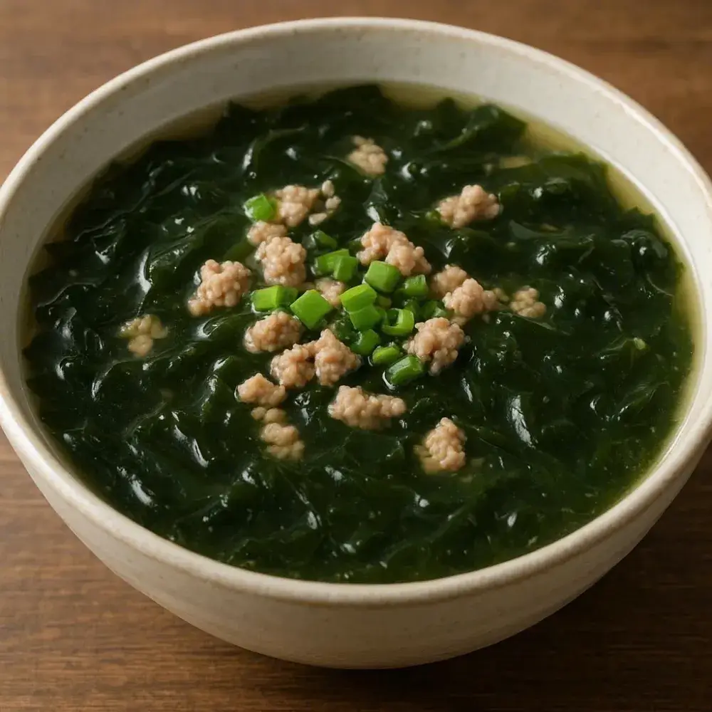 Hình ảnh Canh rong biển thịt bằm