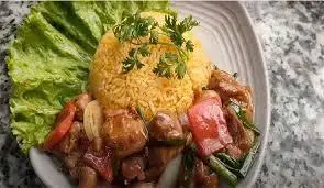 Hình ảnh Cơm gà bò