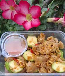 Hình ảnh Chân gà sốt Thái
