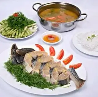 Hình ảnh Lẩu cá lăng nấu măng chua