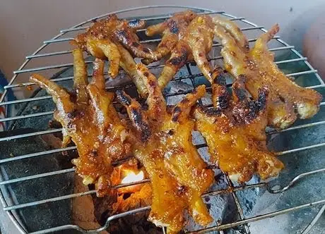 Hình ảnh Chân gà rút xương nướng - 5 chiếc
