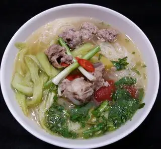 Hình ảnh Bún sườn sụn mọc dọc mùng