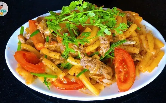 Hình ảnh Nui xào bò