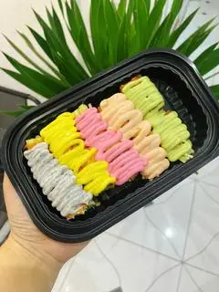 Hình ảnh Bánh tráng cuộn mix full sốt