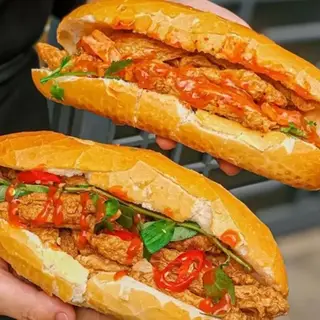 Hình ảnh Bánh mì siêu chả