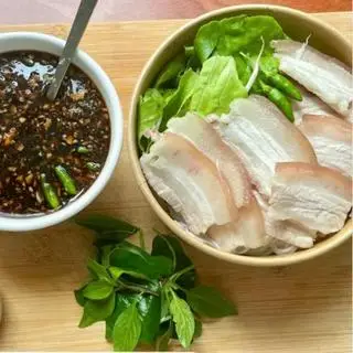 Hình ảnh Bún nước tương thịt luộc